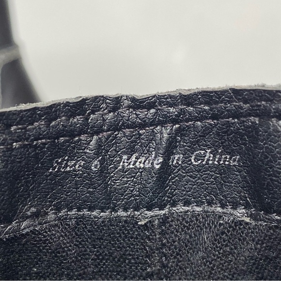 Dolce Vita Caster Black Leather Lug Sole Bootie 6 - Picture 10 of 13